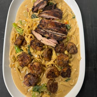 Jerk Chicken & Shrimp Alfredo Pasta